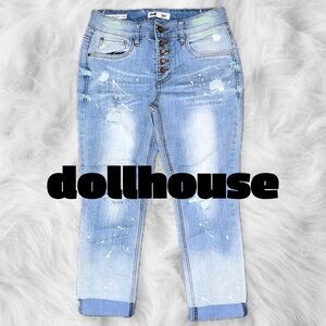 Dollhouse ‘l-up skinny cap’ Distressed Roll-Cuff Capri - 28”